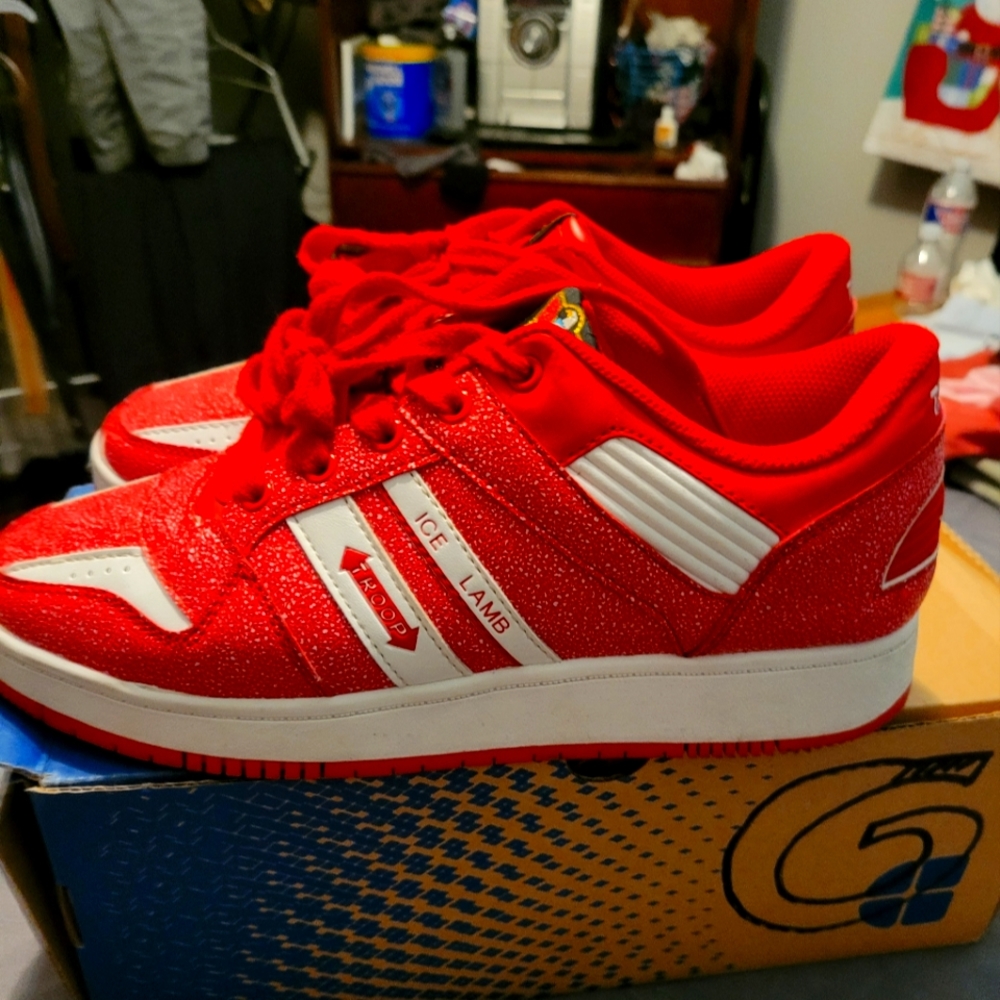 Mens Troop Sneakers
